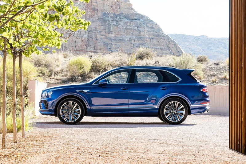 3. Bentley Bentayga Speed (giá khởi điểm: 242.125 USD).