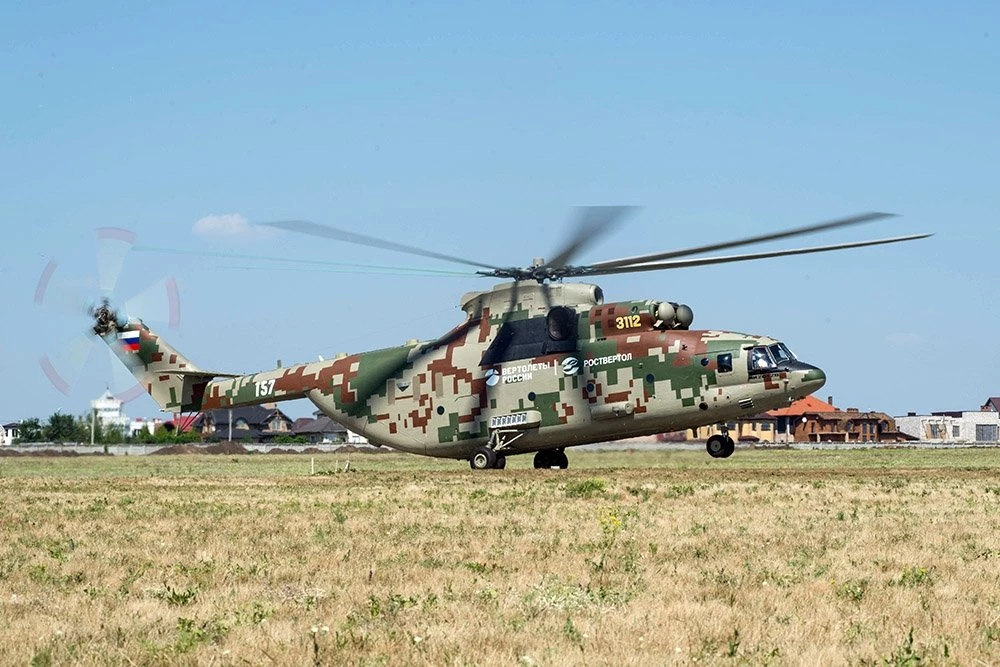 Trực thăng vận tải hạng nặng Mi-26T2V của Nga. Ảnh: TASS.