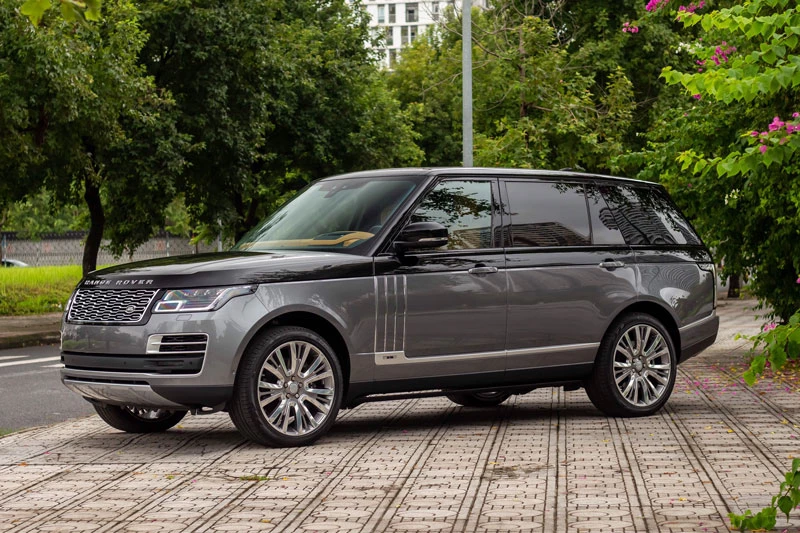 5. Land Rover Range Rover SV Autobiography LWB (giá khởi điểm: 209.500 USD).