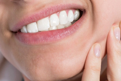 Kiêng ăn gì sau khi nhổ răng khôn để nhanh lành, bớt đau?