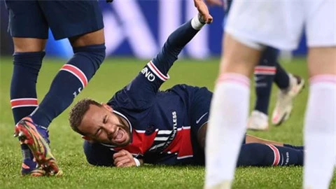 Neymar: 'Chúa đã cứu tôi'