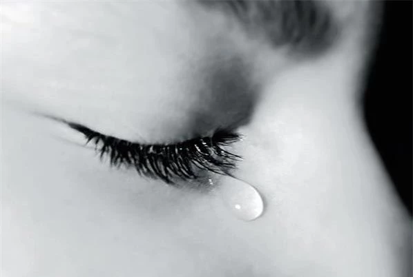 Thành phần nước mắt phụ thuộc vào nguyên nhân khóc