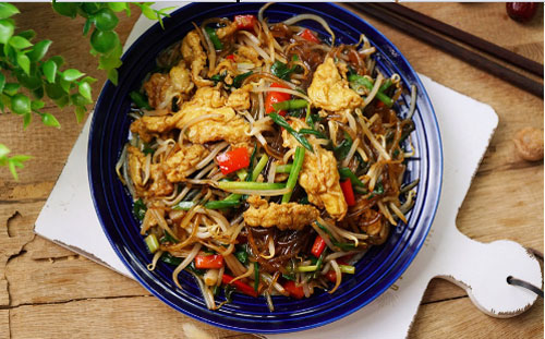 10 phút xong ngay miến xào trứng giá đỗ cho người giảm cân