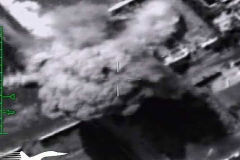 Máy bay chiến đấu của Nga tiêu diệt khủng bố IS ở miền Trung Syria