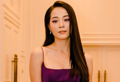 Diễn viên chuyên trị vai tiểu tam Karen Nguyễn: 'Tôi đang đứng ở phía là người bạn của chị Hương Giang'