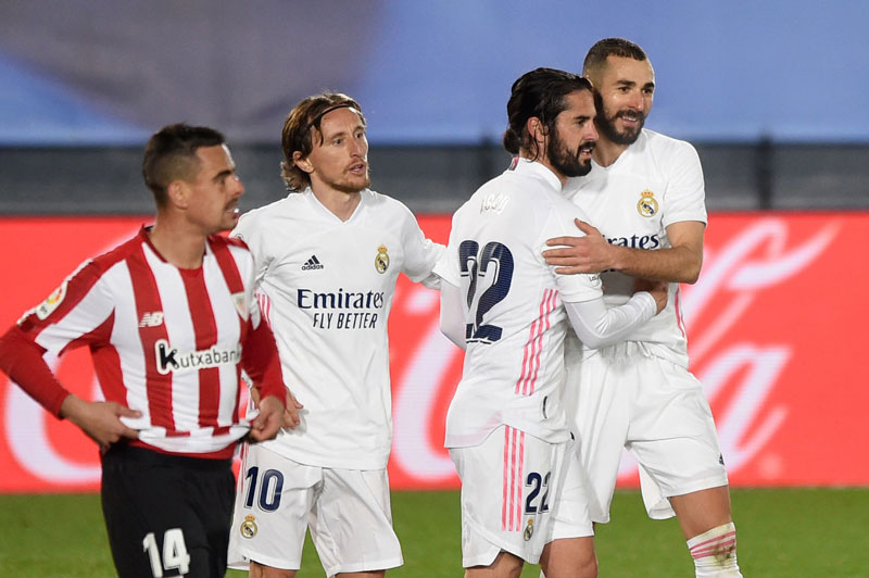 Benzema lập cú đúp, Real Madrid tiến sát ngôi đầu La Liga