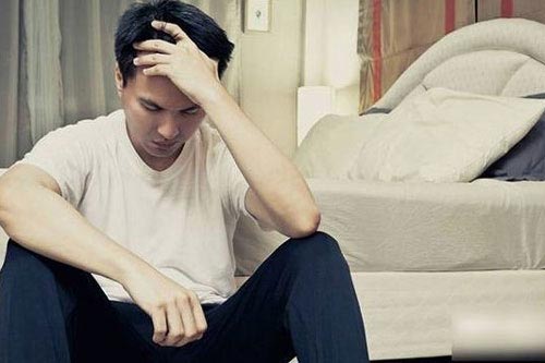 Thấy tiền thâm hụt, tôi nghi vợ đem tiền về nhà mẹ đẻ, để rồi phải choáng váng khi biết người đang nhận số tiền vợ đưa