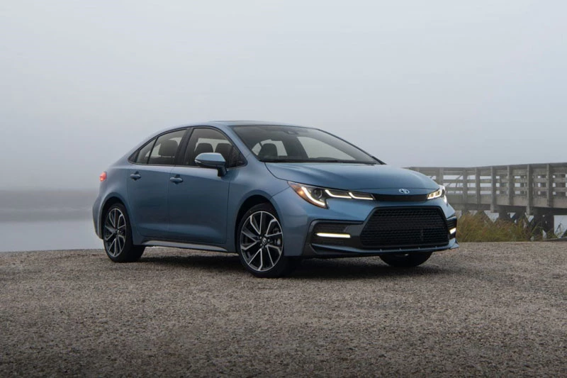 9. Toyota Corolla 2021 (giá khởi điểm: 19.825 USD). 9. Toyota Corolla 2021 (giá khởi điểm: 19.825 USD).