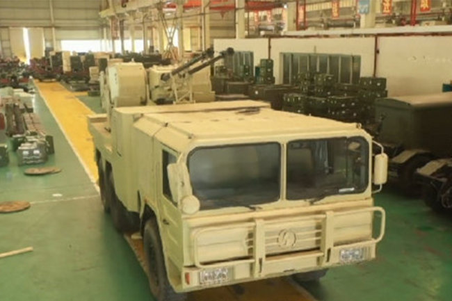 Trung Quốc ra mắt pháo phòng không tự hành mới