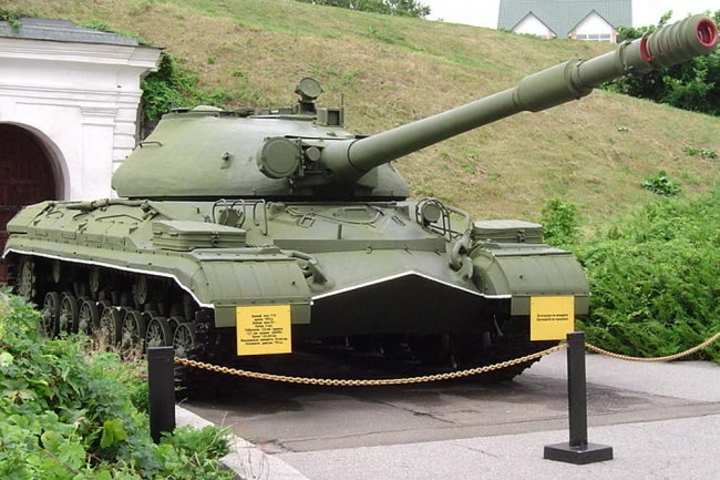 Xe tăng hạng nặng T-10 của Liên Xô. Ảnh: Topwar.