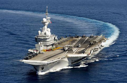 Đóng tàu sân bay, Pháp sẽ mua máy phóng điện từ Mỹ?