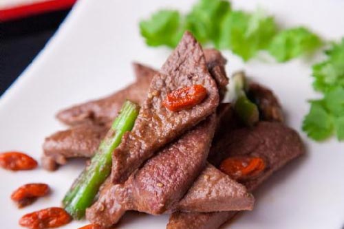 Thực phẩm cấm kỵ chế biến với gan lợn