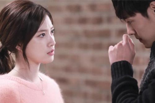 Vợ con cùng bị tai nạn nhưng anh tôi chỉ chăm chăm quan tâm vợ, tôi chất vấn thì anh tiết lộ một bí mật động trời đã giấu kín nhiều năm