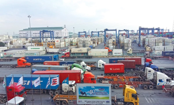 Việc ứng dụng các công nghệ hiện đại đã giúp cảng Cát Lái giảm đáng kể thời gian lấy hàng, gia tăng hiệu quả và sự hài lòng của khách hàng. Việc ứng dụng các công nghệ hiện đại đã giúp cảng Cát Lái giảm đáng kể thời gian lấy hàng, gia tăng hiệu quả và sự hài lòng của khách hàng.