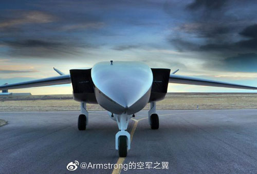 Khám phá UAV khủng nhất thế giới khi có thể ‘cõng’ vệ tinh vào quỹ đạo