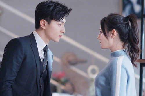 Cưới chưa đầy năm, chồng đùng đùng ly hôn vì... tình cũ