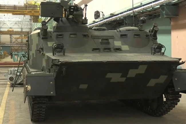 Xe bọc thép chở quân BTR-50 do Ukraine tiến hành nâng cấp. Ảnh: Topwar.