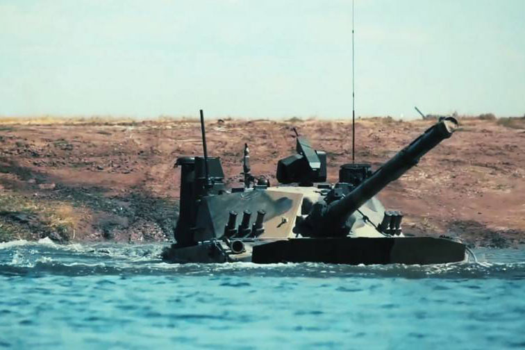 Nga thử nghiệm xe tăng lội nước hạng nhẹ Sprut-SDM1 ở Biển Đen