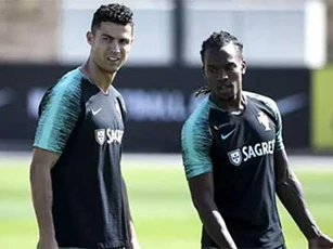 Liverpool gây sốc khi tính chiêu mộ nhà vô địch EURO 2016