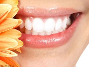Làm sạch cao răng hiệu quả tại nhà