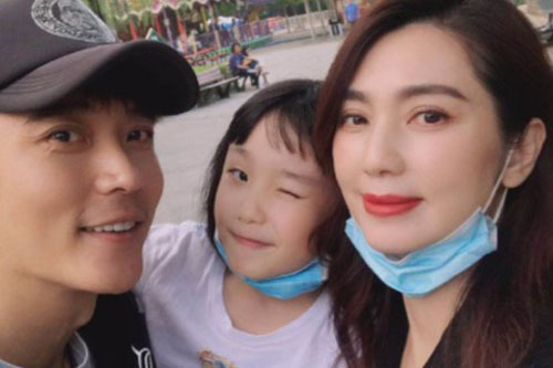 Mỹ nhân Nguyên Chấn Hiệp phủ nhận chia tay chồng trẻ