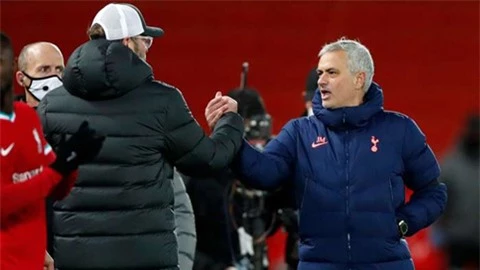 Mourinho: 'Nếu tôi cư xử giống Klopp thì đã bị đuổi khỏi sân'