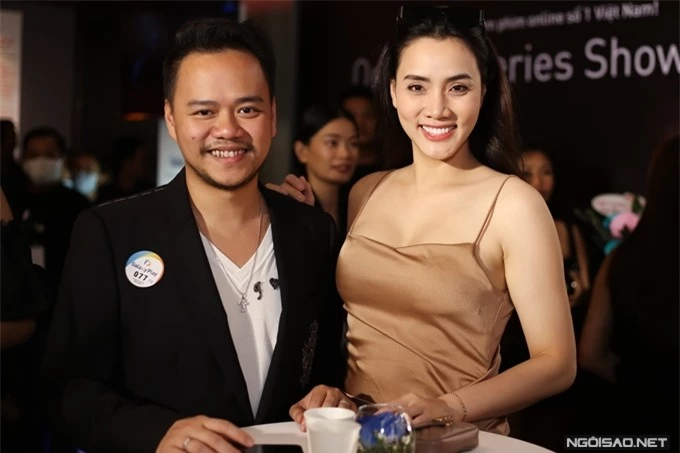 Diễn viên Trang Nhung và ông xã - đạo diễn Nguyễn Duy Hoàng đã lâu mới cùng nhau dự sự kiện.