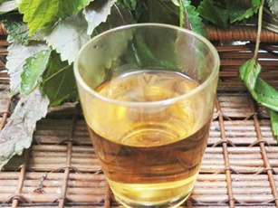 Bất ngờ với công dụng làm đẹp thần kỳ của nước lá tía tô