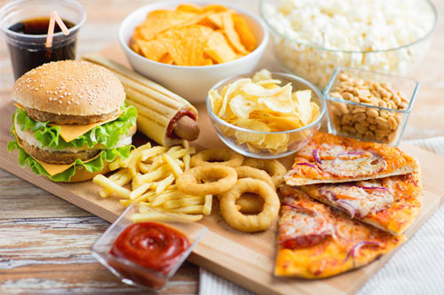 Người bị bệnh sởi nên kiêng những loại thực phẩm, đồ uống nào?