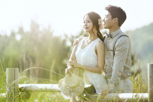 Vợ bị cả dòng họ đàm tiếu chê bai, chồng cùng 2 con âm thầm tìm cách trả lại sự trong sạch và nhận về cái kết đau đớn