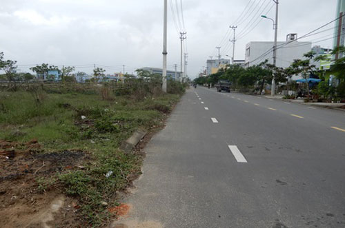 Đà Nẵng: Sau bão lũ và Covid-19, các sàn giao dịch bất động sản vắng tanh