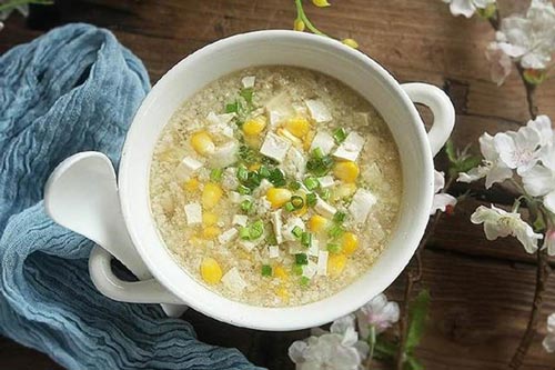 Bữa sáng giàu dinh dưỡng với súp đậu phụ nhanh gọn, đơn giản