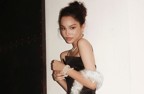 Mẫu nhí Alex ra dáng thiếu nữ ở tuổi 13