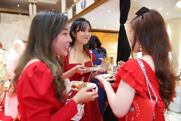 Thưởng thức tiệc buffet dâu tây King's Berry Hàn Quốc tại TP.HCM