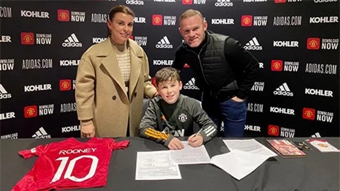 Con trai Rooney gia nhập lò đào tạo M.U
