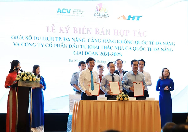 Ký kết hợp tác giai đoạn 2021-2025 giữa Sở Du lịch Đà Nẵng, Cảng Hàng không Quốc tế Đà Nẵng và Công ty CP Đầu tư Khai thác Nhà Ga Quốc tế Đà Nẵng 