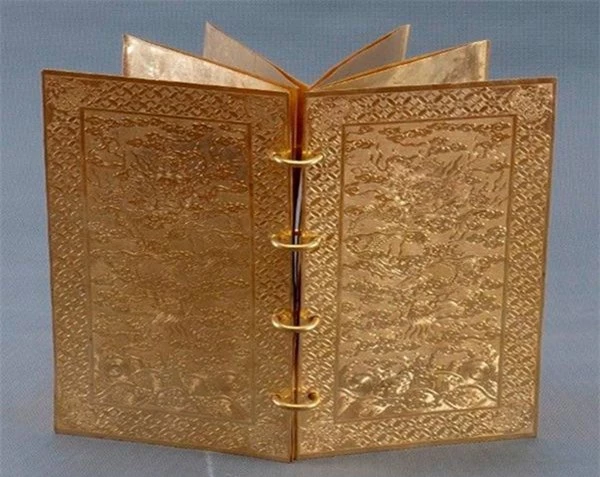 Mãn nhãn cuốn sách bằng vàng vô giá nhất lịch sử VN - Hình 4 Man nhan cuon sach bang vang vo gia nhat lich su VN-Hinh-4