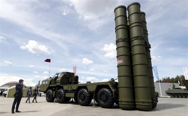 Tại sao NATO phải khiếp sợ tên lửa S-400 của Nga? - Ảnh 1.