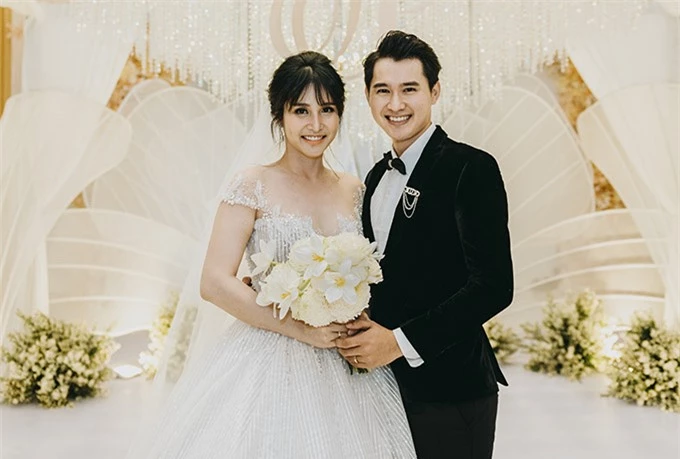 Vợ chồng Thảo Trang trong đám cưới tổ chức hồi tháng 10.