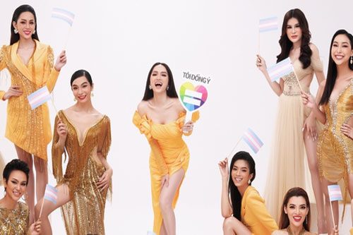 Hương Giang khoe sắc bên đàn em chuyển giới