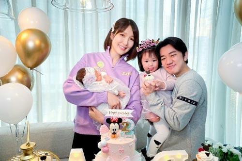 'Chú lùn' TVB đón con gái thứ hai