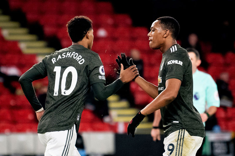 Đội hình tiêu biểu vòng 13 Premier League: Vinh danh Martial, Rashford
