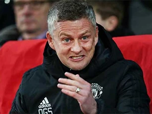 Man United: 'Thánh nhân ưu đãi kẻ khù khờ'