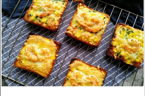 Làm bánh tôm ngon béo ngậy cho gia đình đổi vị ngày cuối tuần