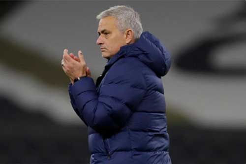 Mourinho muốn có thêm 1 sao của Real, tống cổ BHĐ đầu tiên tại Tottenham