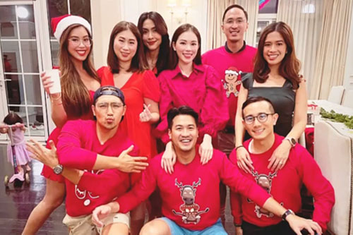 Linh Rin dự tiệc Giáng sinh với gia đình Phillip Nguyễn