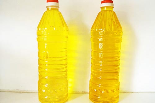 Cách phân biệt dầu ăn thật và giả đơn giản bằng mắt thường