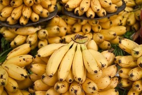Cách chọn mua chuối không chứa hóa chất