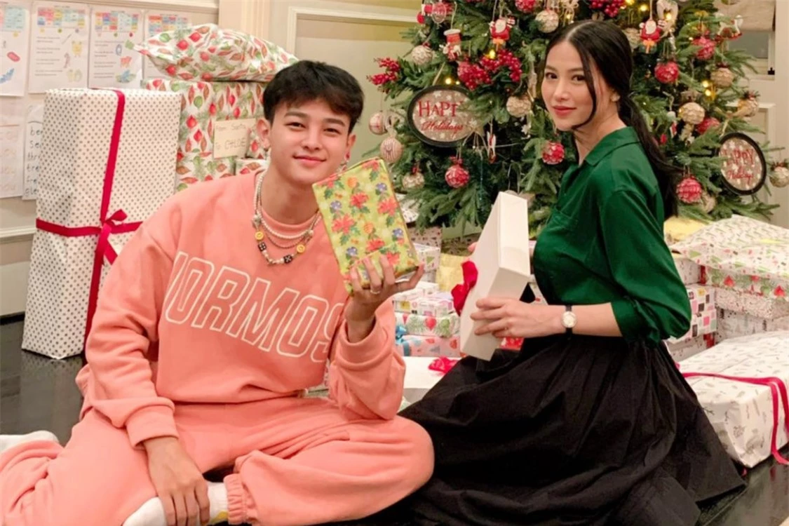 Hoa hậu Phương Khánh và em trai có mối quan hệ thân thiết với gia đình Tăng Thanh Hà.