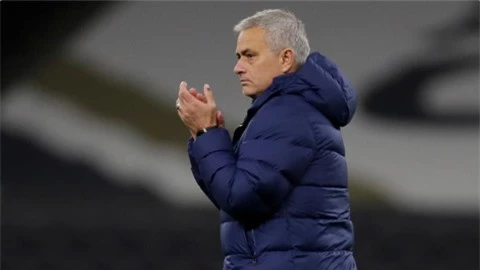 Mourinho muốn có thêm 1 sao của Real, tính tống cổ BHĐ đầu tiên của mình tại Tottenham